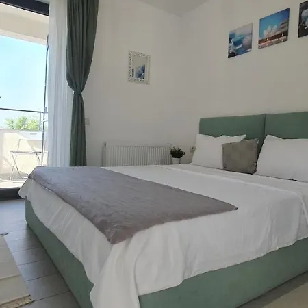 Sunwave Aparthotel 2 Minute De Plaja Mamaia Nord Appart hôtel *
